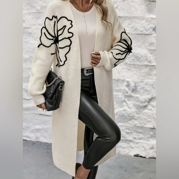 🦋$128! Crème Chic Floral Knit Cardigan Shoulder, Long Sleeve Open Front XL - Picture 2 of 5